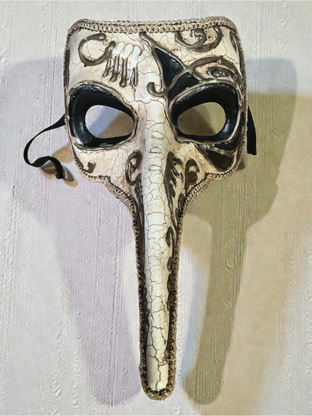 Long-Nosed Venetian Style Masquerade Mask